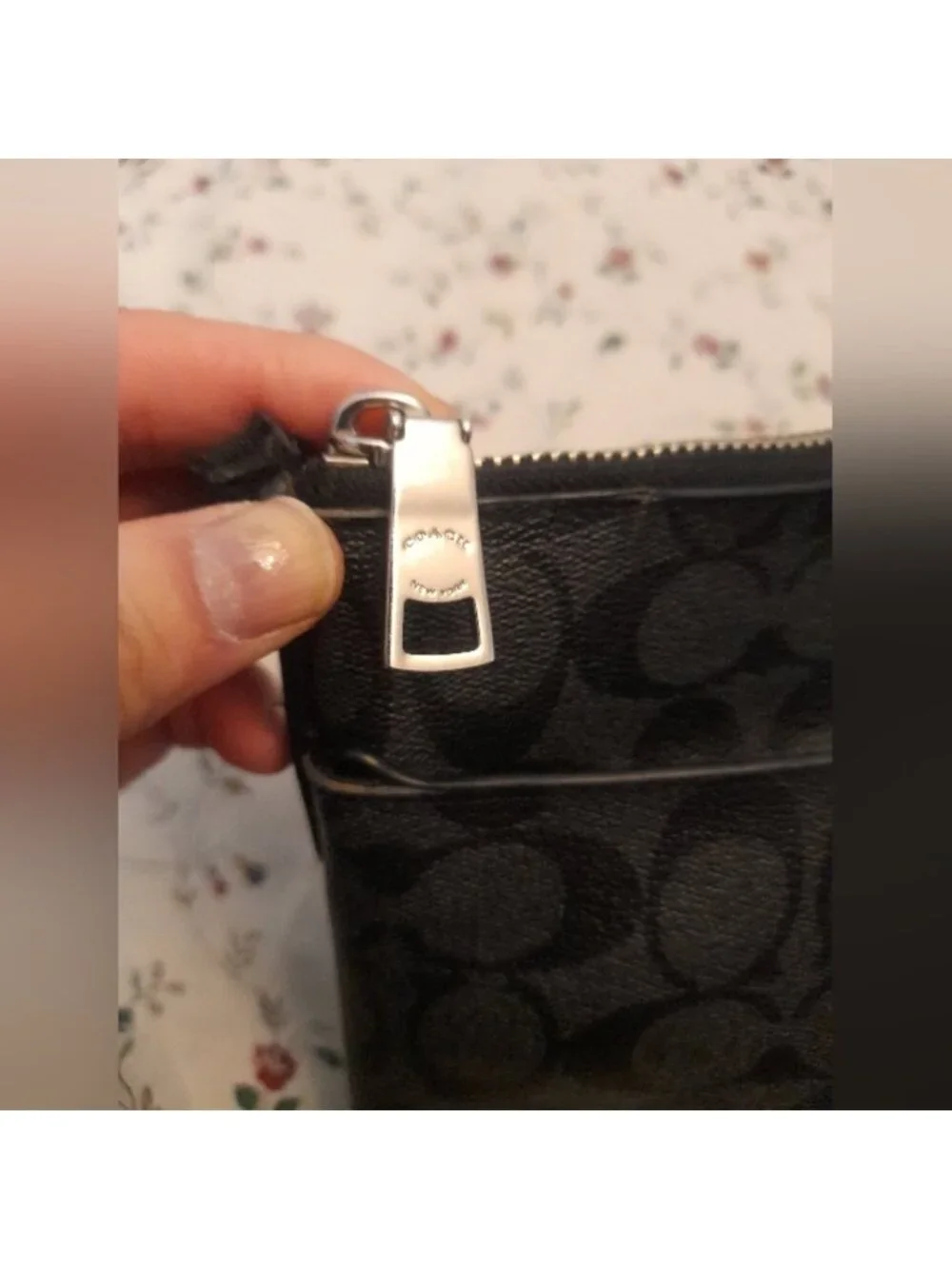 *Read Description* Coach Signature POP Leather Canvas Clutch Bag